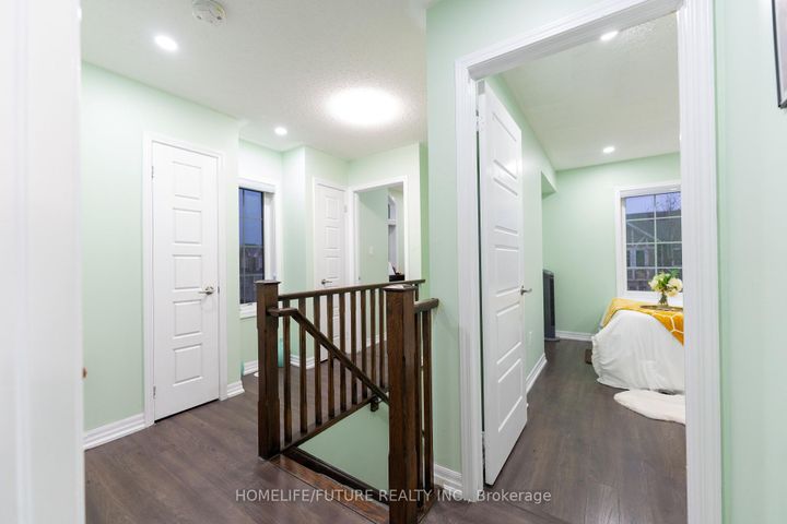 Photo 22 at 275 Ellen Davidson Drive, GO Glenorchy, Oakville