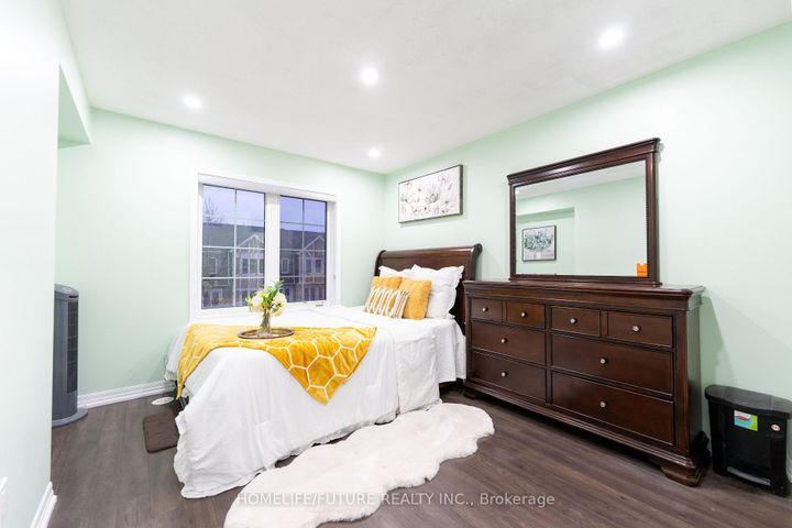 Photo 23 at 275 Ellen Davidson Drive, GO Glenorchy, Oakville