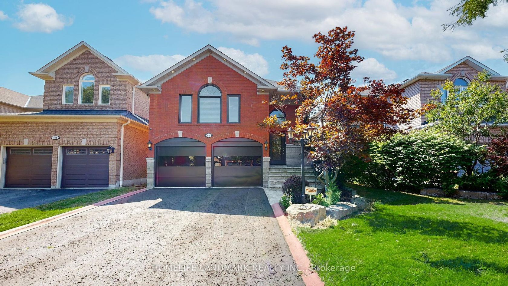 1780 White Cedar Drive, Amberlea, Pickering 2