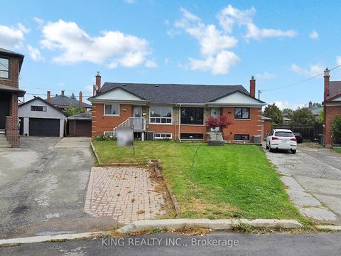 Photo 1 at 62 KANARICK CRES Crescent E, Jane Heights, Toronto