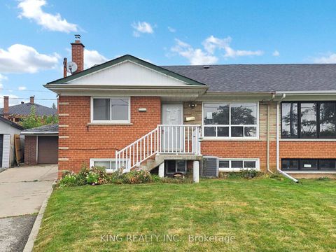 Photo 2 at 62 KANARICK CRES Crescent E, Jane Heights, Toronto