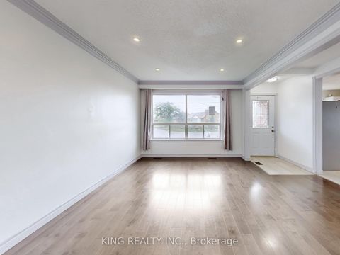 Photo 4 at 62 KANARICK CRES Crescent E, Jane Heights, Toronto