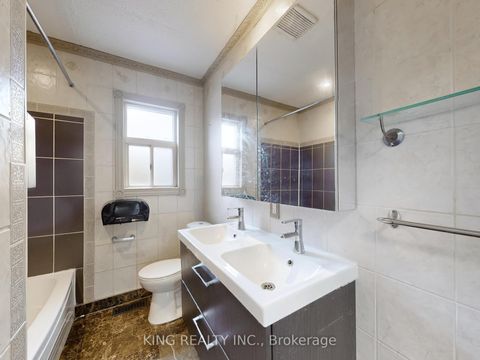 Photo 10 at 62 KANARICK CRES Crescent E, Jane Heights, Toronto