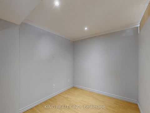 Photo 23 at 62 KANARICK CRES Crescent E, Jane Heights, Toronto