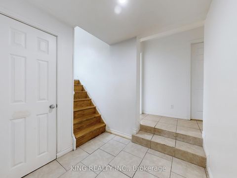 Photo 27 at 62 KANARICK CRES Crescent E, Jane Heights, Toronto
