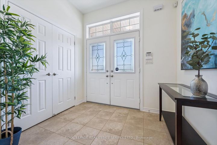Photo 4 at 2517 Pine Glen Road, WM Westmount, Oakville