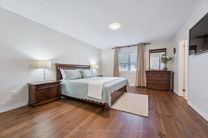 Photo 18 at 2517 Pine Glen Road, WM Westmount, Oakville
