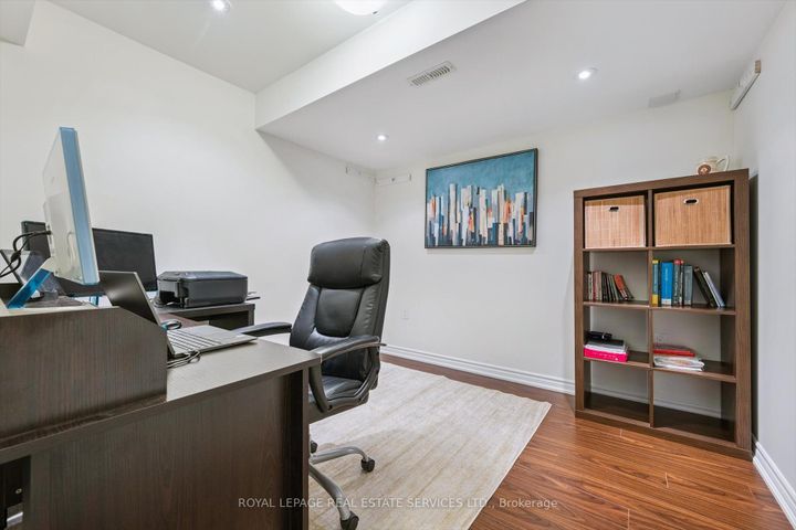 Photo 32 at 2517 Pine Glen Road, WM Westmount, Oakville