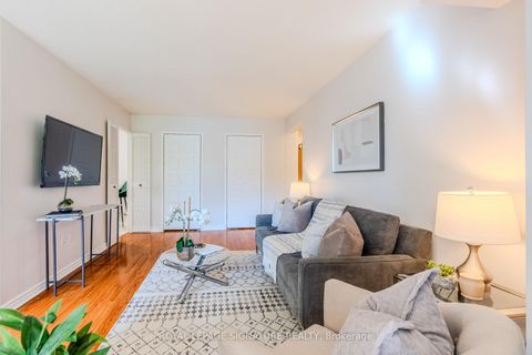 Photo 4 at 315 - 177 Linus Road, Don Valley Village, Toronto