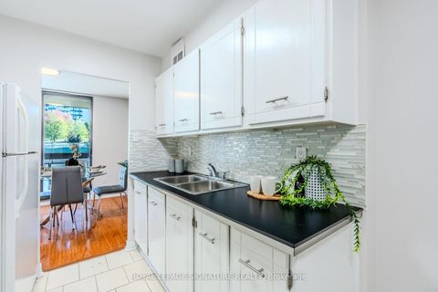 Photo 8 at 315 - 177 Linus Road, Don Valley Village, Toronto