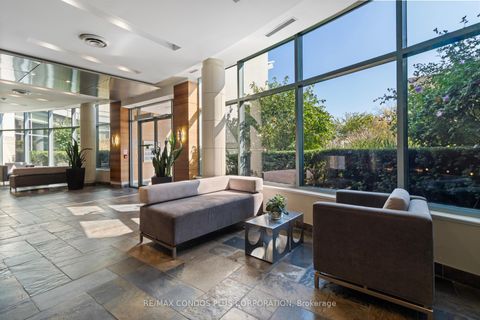 Photo 2 at 1215 - 230 Queens Quay W, Waterfront Communities C1, Toronto