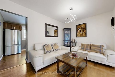 Photo 4 at 44 Song Meadoway, Hillcrest Village, Toronto