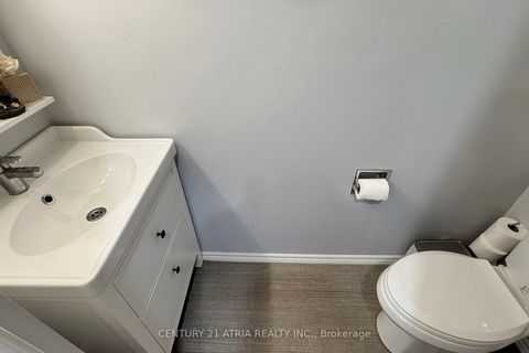 Photo 25 at 44 Song Meadoway, Hillcrest Village, Toronto