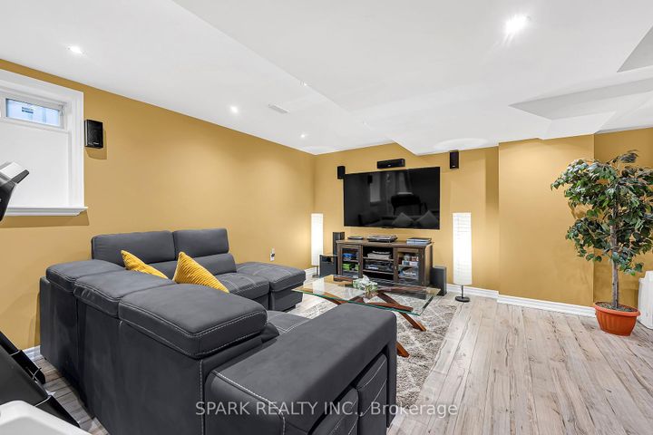 Photo 26 at 52 Watsonbrook Drive, Wellington, Brampton