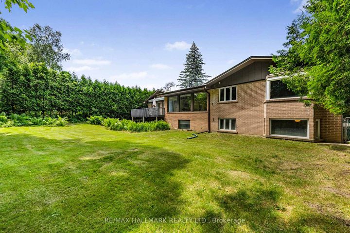 Photo 2 at 73 Forest Grove Drive, Bayview Village, Toronto