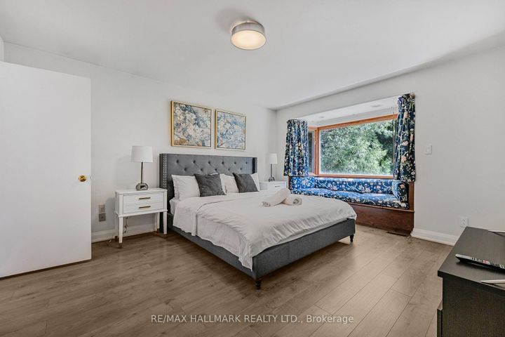 Photo 7 at 73 Forest Grove Drive, Bayview Village, Toronto