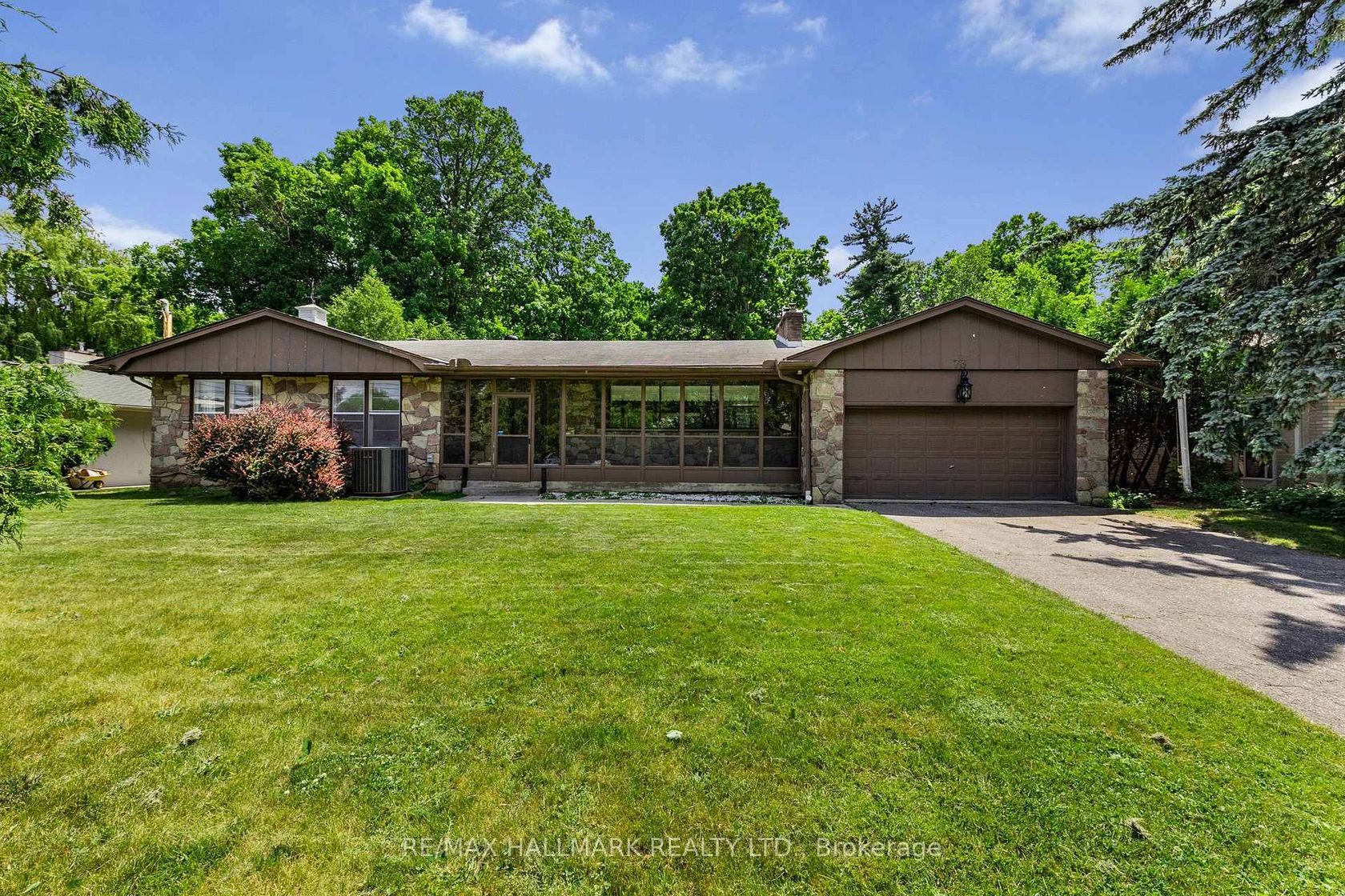 73 Forest Grove Drive, Bayview Village, Toronto 