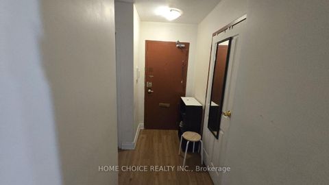 Photo 3 at 921 - 3460 Keele Street W, York University Heights, Toronto