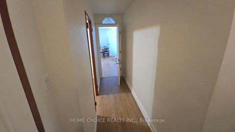 Photo 5 at 921 - 3460 Keele Street W, York University Heights, Toronto