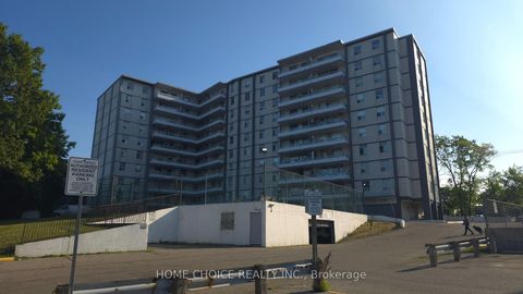 Photo 34 at 921 - 3460 Keele Street W, York University Heights, Toronto