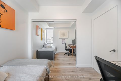 Photo 17 at 1405 - 438 King Street W, Waterfront Communities C1, Toronto