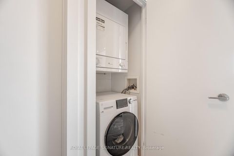 Photo 19 at 1405 - 438 King Street W, Waterfront Communities C1, Toronto