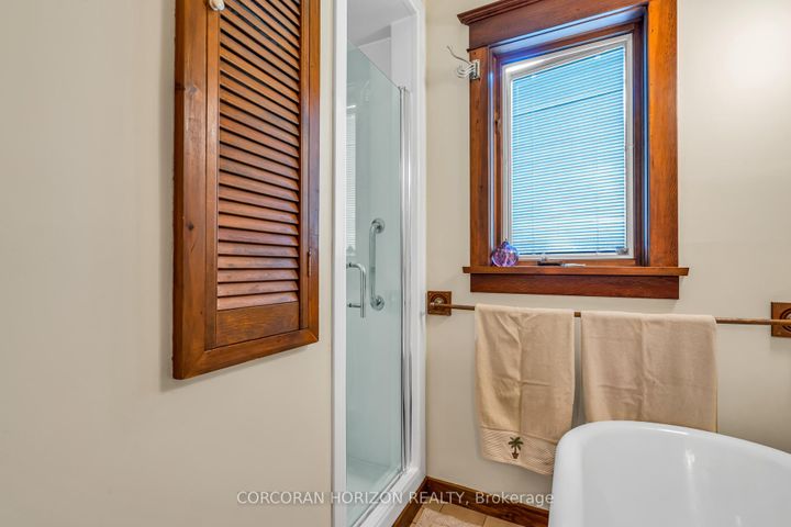 Photo 27 at 154 Amelia Street, South St. James Town, Toronto