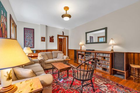 Photo 9 at 154 Amelia Street, South St. James Town, Toronto Photo 9 at 154 Amelia Street, South St. James Town, Toronto