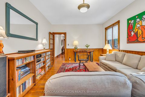 Photo 10 at 154 Amelia Street, South St. James Town, Toronto Photo 10 at 154 Amelia Street, South St. James Town, Toronto