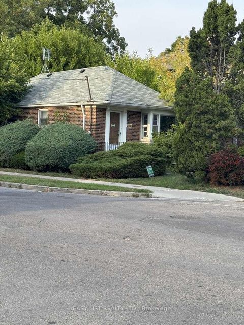 Photo 2 at 170 Haddington Avenue, Nortown, Toronto