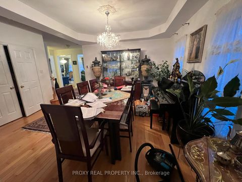 Photo 8 at 193 Selwyn Road, Jefferson, Richmond Hill