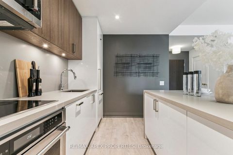 Photo 16 at 317 - 280 Howland Avenue, Annex, Toronto