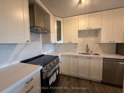 Photo 5 at 1105 - 260 Scarlett Road, Smythe, Toronto