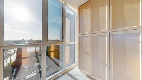 Photo 5 at 608 - 530 St Clair Avenue W, Forest Hill South, Toronto