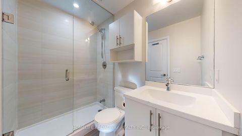 Photo 8 at 608 - 530 St Clair Avenue W, Forest Hill South, Toronto