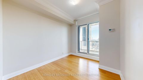 Photo 9 at 608 - 530 St Clair Avenue W, Forest Hill South, Toronto