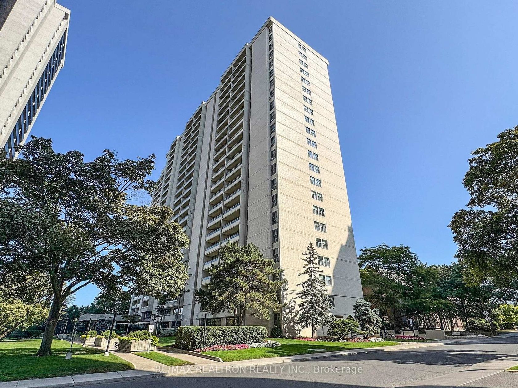 410 - 360 Ridelle Avenue, Belgravia, Toronto 