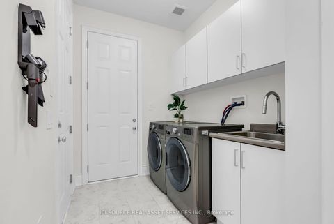 Photo 16 at 79 Menotti Drive, Oak Ridges, Richmond Hill