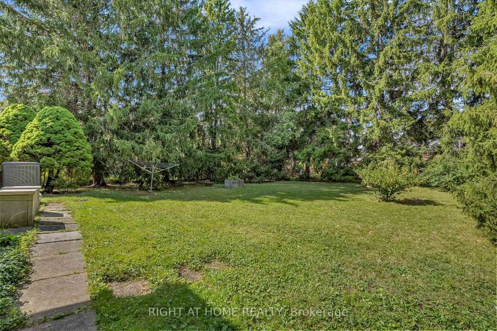 Photo 6 at 356 Conlin Road E, Kedron, Oshawa