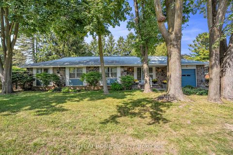 Photo 1 at 356 Conlin Road E, Kedron, Oshawa