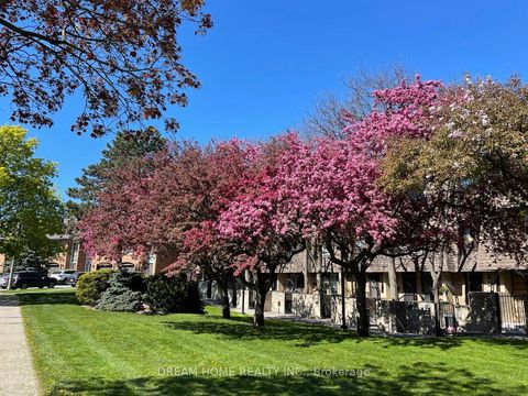 Photo 2 at 6 - 74 Upper Canada Drive, Windfields, Toronto