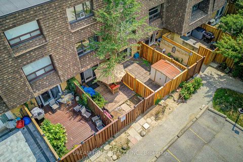 Photo 13 at 6 - 74 Upper Canada Drive, Windfields, Toronto