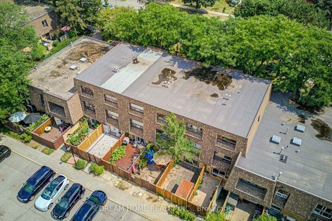 Photo 14 at 6 - 74 Upper Canada Drive, Windfields, Toronto