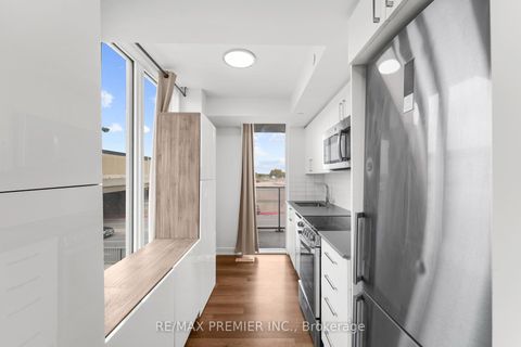 Photo 10 at 102 - 38 Monte Kwinter Court, Clanton Park, Toronto