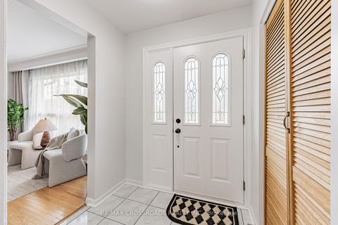 Photo 3 at 57 Allanford Road, Sullivan, Toronto