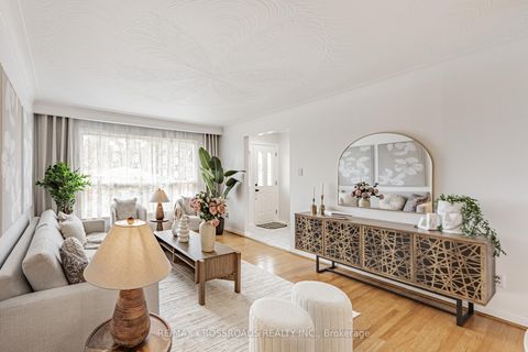 Photo 7 at 57 Allanford Road, Sullivan, Toronto