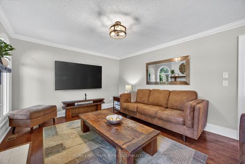 Photo 13 at 654 Lyman Boulevard, Wyndham, Newmarket