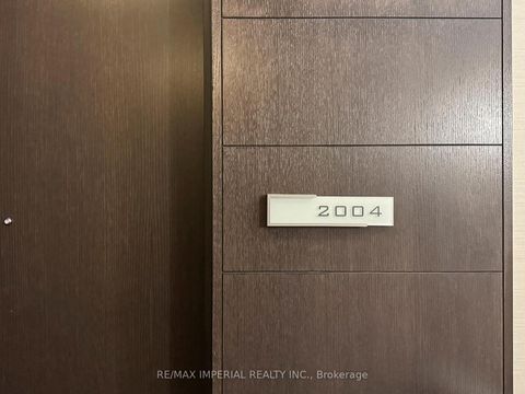 Photo 7 at 2004 - 25 Broadway Avenue, Mount Pleasant West, Toronto