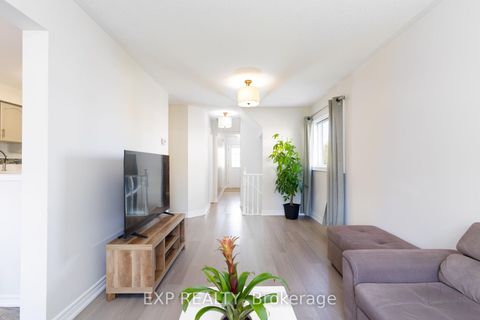 Photo 9 at 192 Pickett Crescent, Painswick North, Barrie