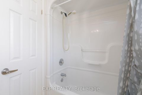 Photo 19 at 192 Pickett Crescent, Painswick North, Barrie